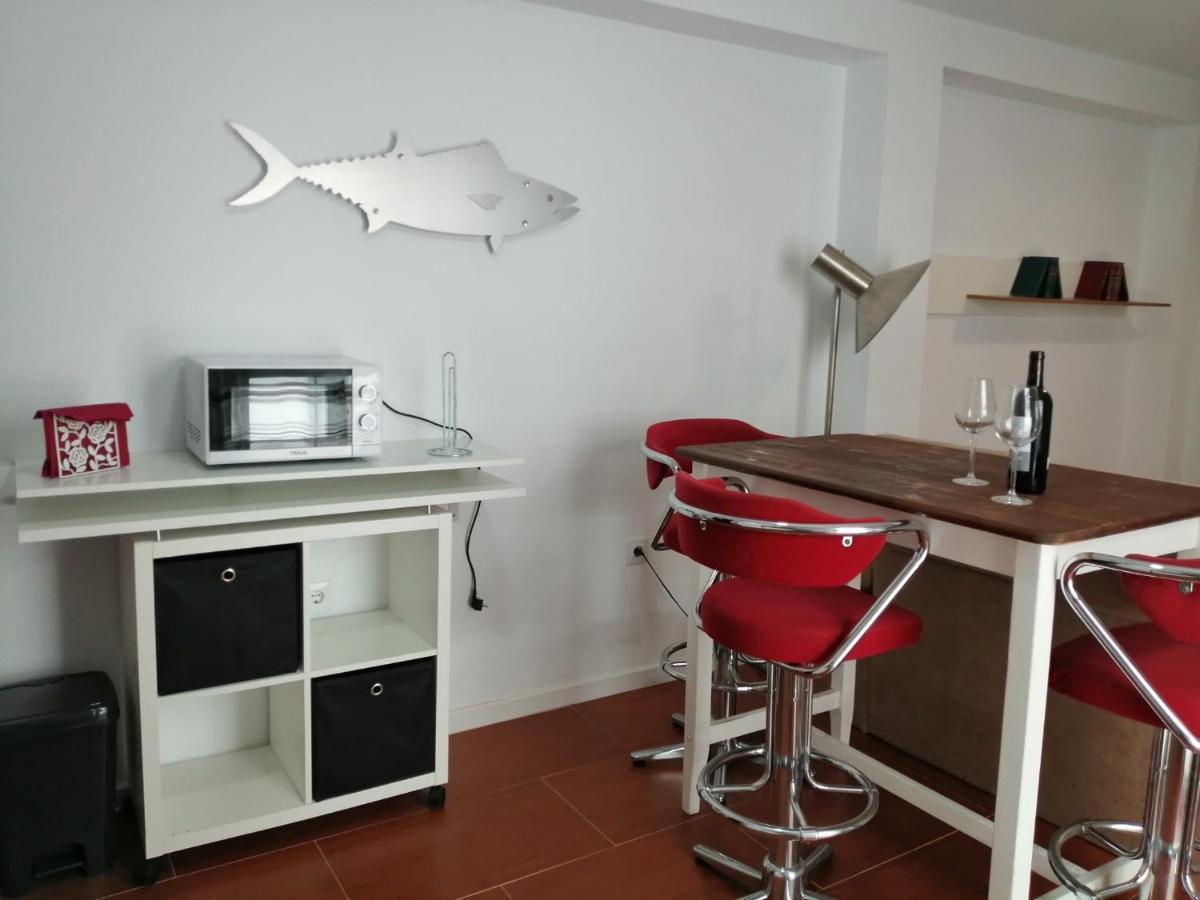 Apartamentos Empul " Tunidos House " Barbate Exterior photo